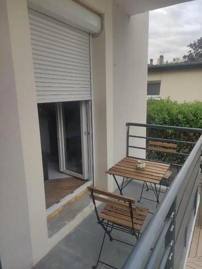 Apartament Studio Bien Situe Eybens Francja